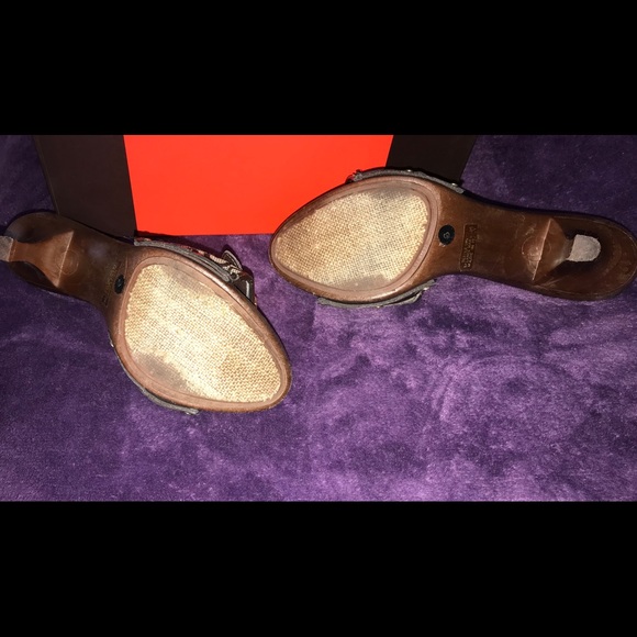 👠SALE 👠 Guess Pumps - Picture 7 of 8